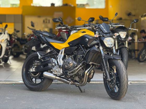 YAMAHA MT-07 ABS YAMAHA MT-07 ABS